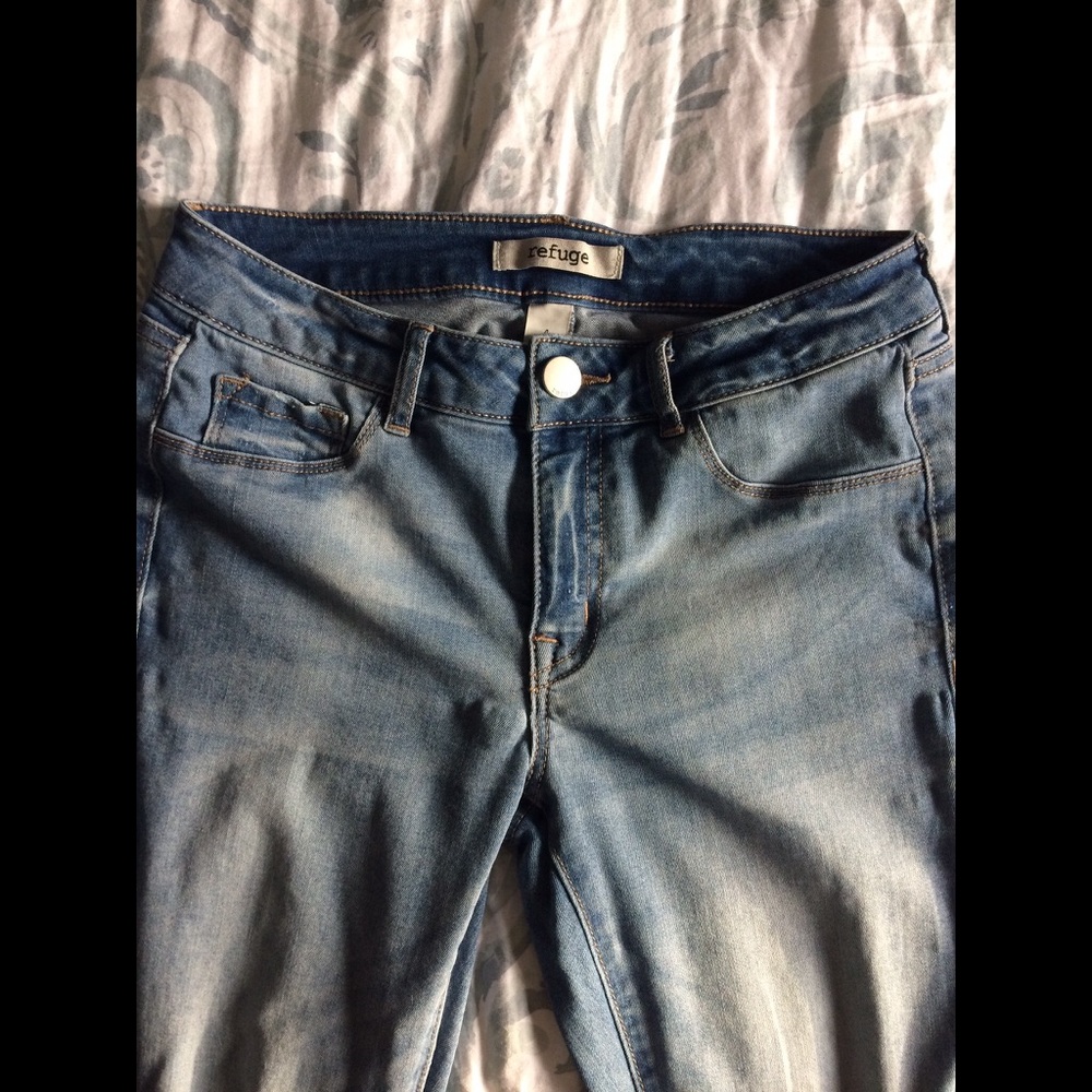 Refuge (Charlotte Russe) Ripped Jeans